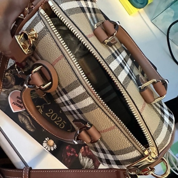 Burberry Beige and Brown Check Crossbody Bria Bowling Bag SM - Picture 2 of 16